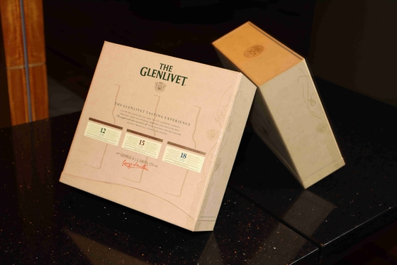 Caja de regalo de vino de lujo que empaqueta 4C PMS UV o impresión en offset
